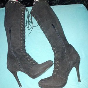 A couple side views of the Stuart Weitzman suede boot.